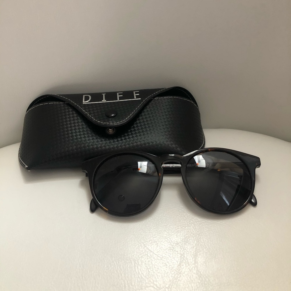 DIFF Women’s Sunglasses